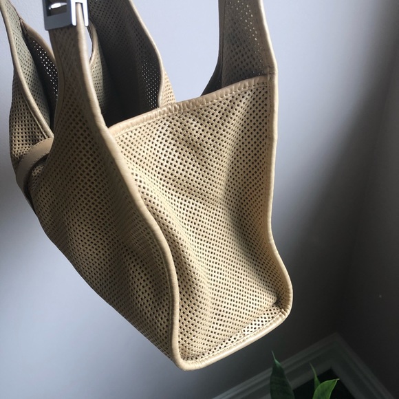 Gucci lamb skin purse - Picture 6 of 8